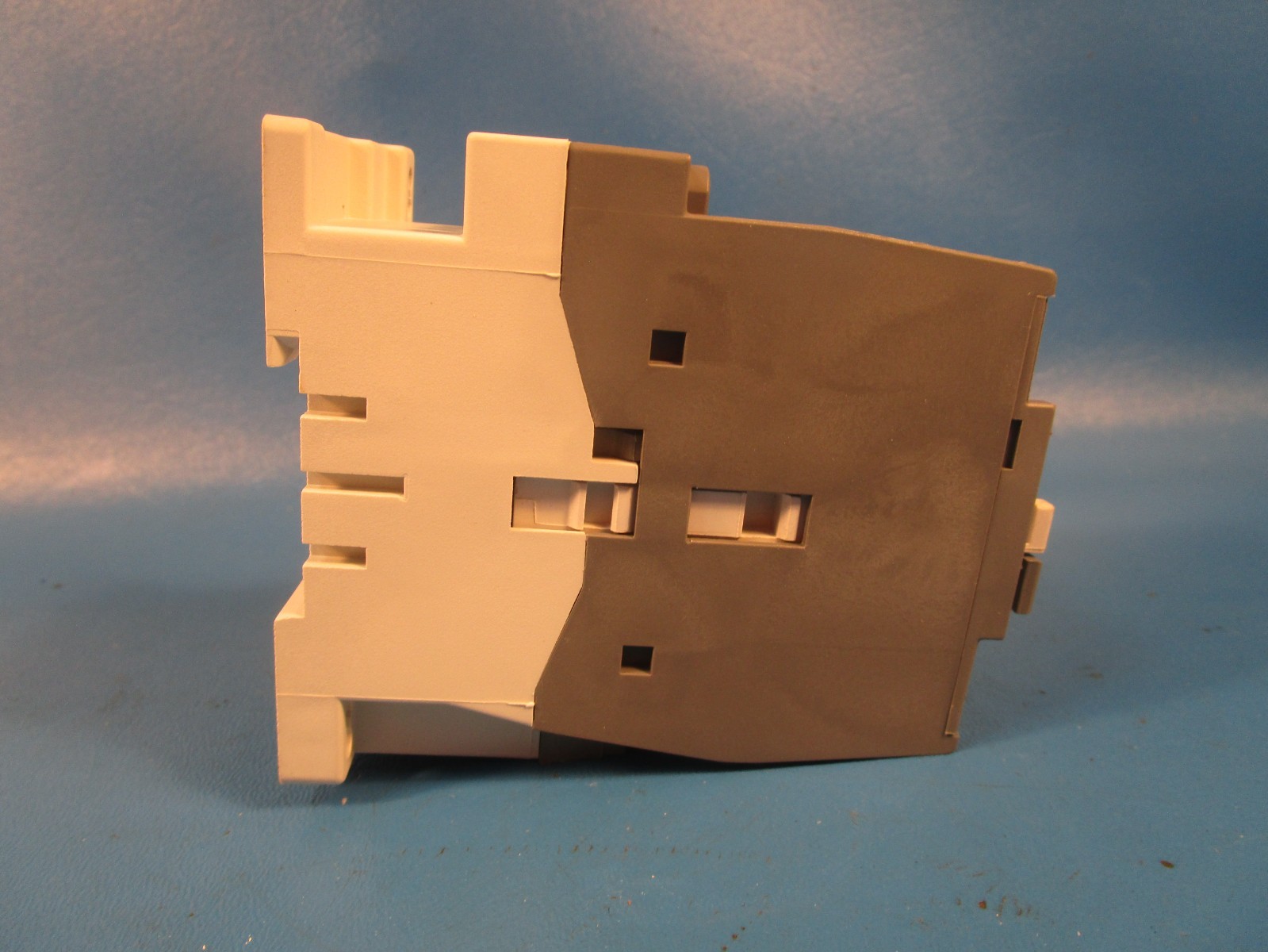 ABB 1SBL321001R8410, ABB A40-30-10 Contactor 110V50Hz/110-120V60Hz