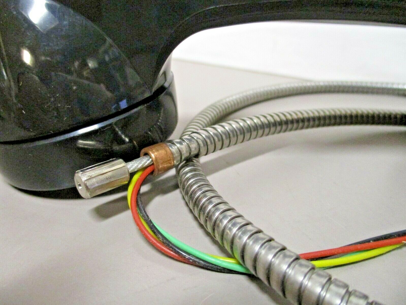 RayTel 2209981 Telephone Handset Short Classic Armored 4-Pin Plug 32″ Cord