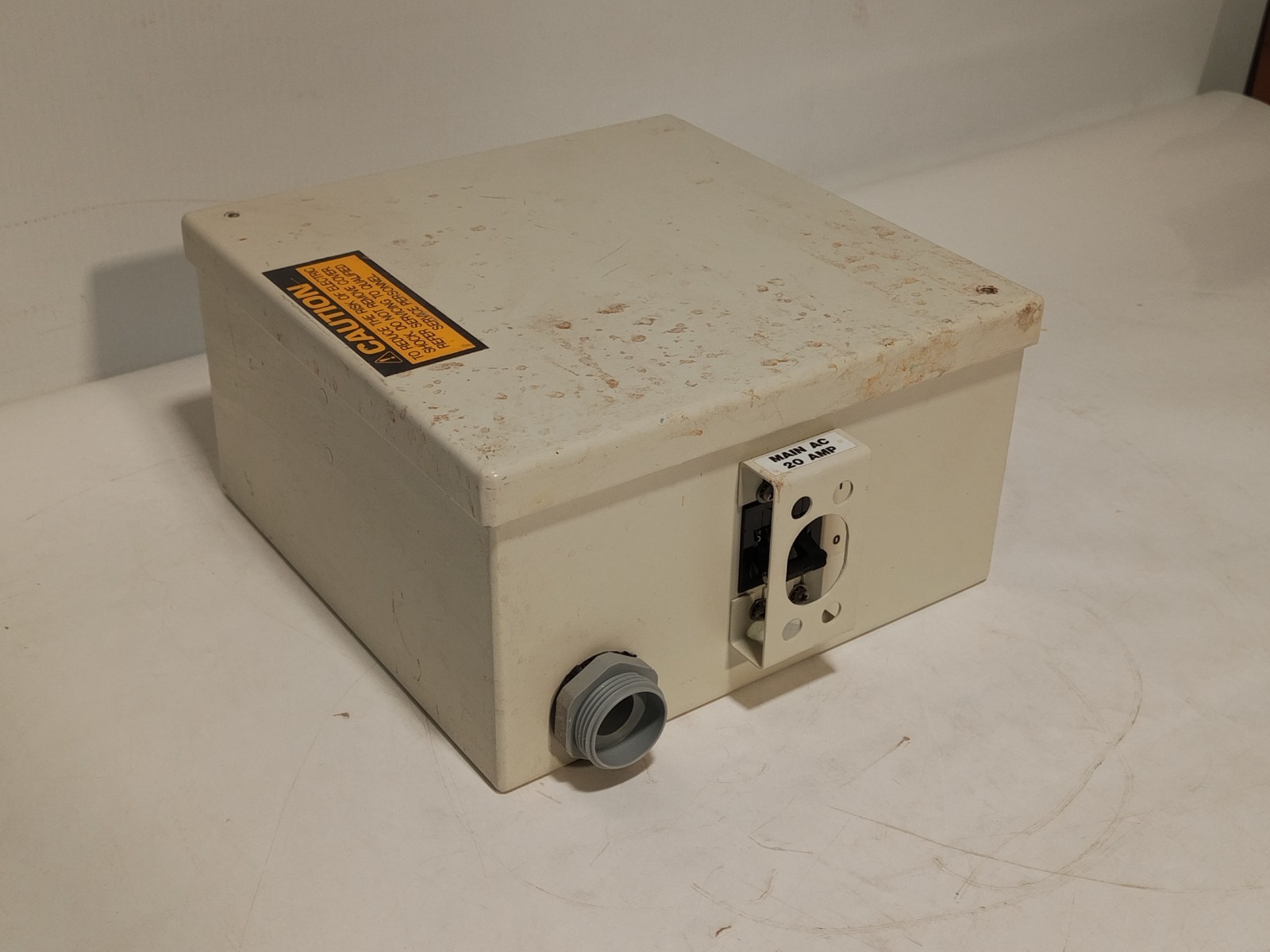 Enclosure Assy with Zero Surge OM20-240-R-A open-chassis surge protection module