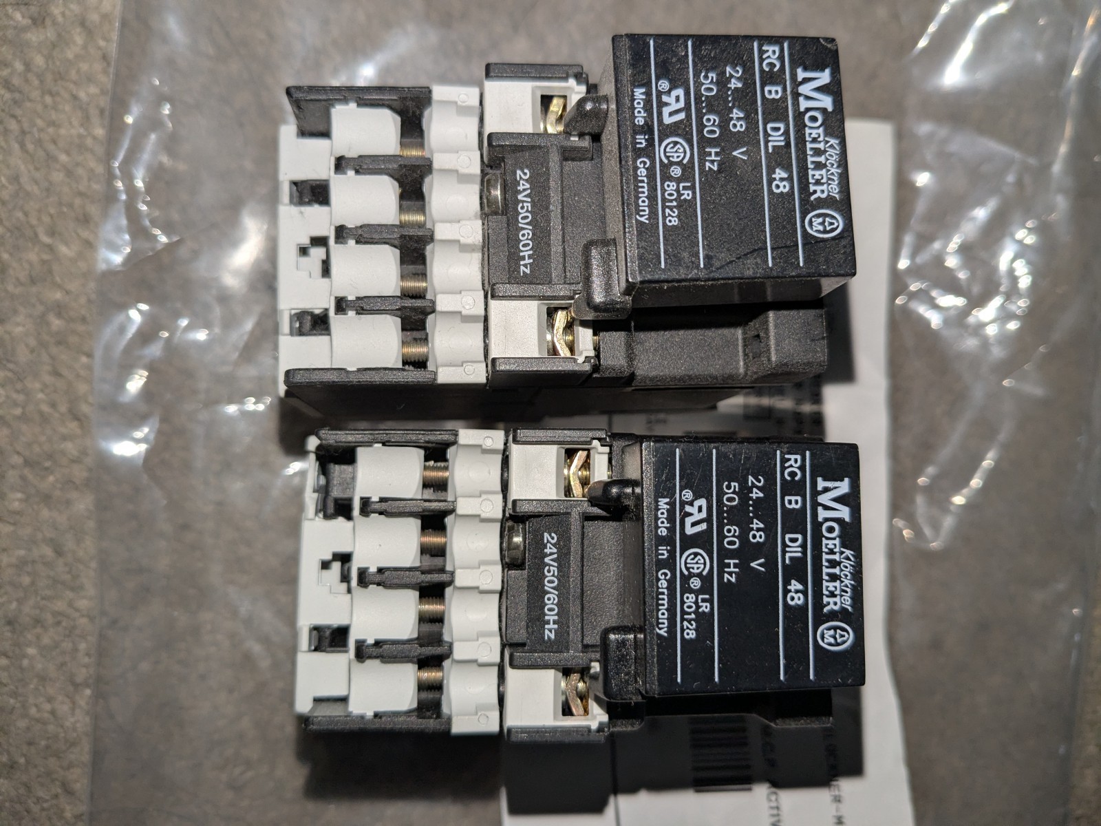 Klockner Moeller Eaton DIL00AM-10 Contactor 24V Coil w/ RC B DIL 48 Suppressor
