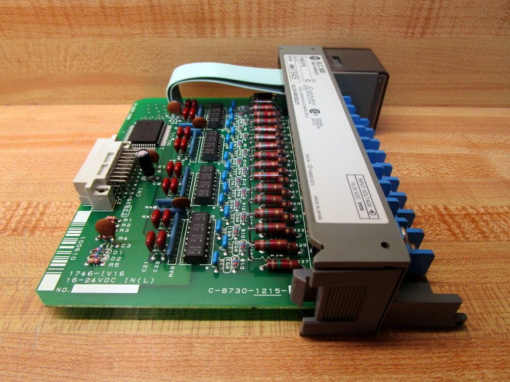 Allen Bradley 1746-IV16 Input Module 1746-1V16 W/O Door/ Series C