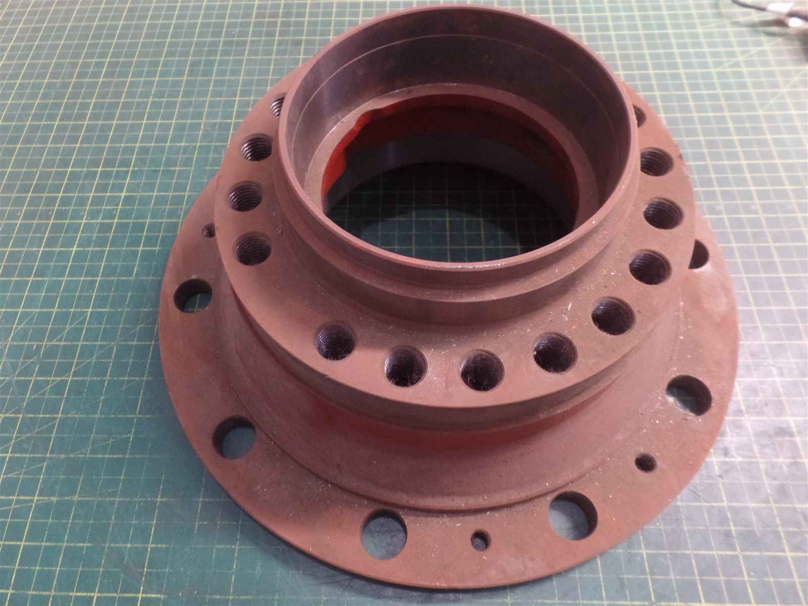 GENUINE TROJAN O&K 10738450900 HUB, TEREX 10-738450900, 738450900, NOS