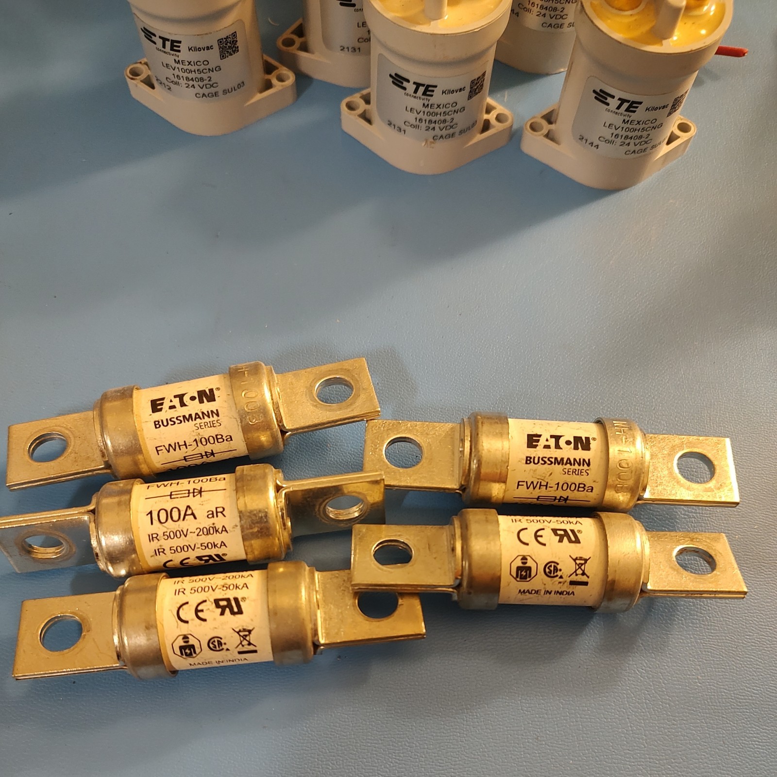 Lot of 5 BUSSMANN FWH-100B 100A 500V 50-200KA *TESTED GOOD* 5 Fuses