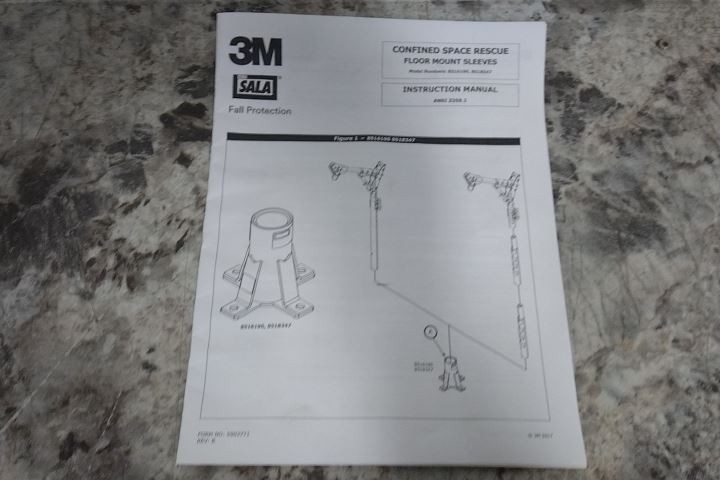 3M DBI-Sala 8518347 10 x 9-1/4 In 450 Lb Weight Cap Bolt-On Floor Mount Sleeve