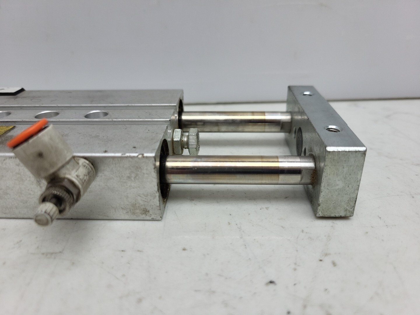 Festo DPZ-20-40-P-A Twin Cylinder Dual Piston 20mm Bore 40mm Stroke 32695 Used
