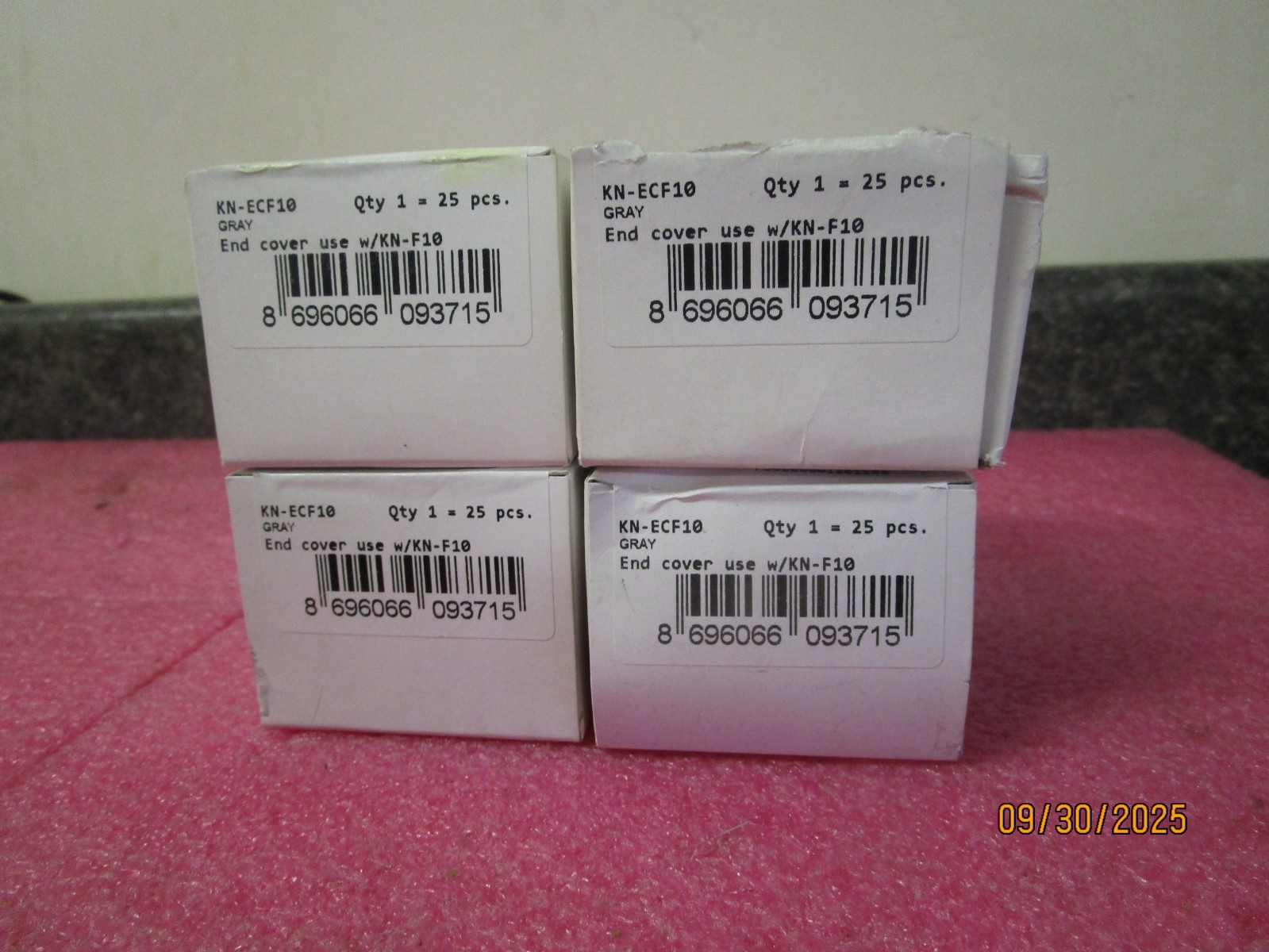 Qty (100) Automation Direct Konnect-IT End Cover Use w/KN-F10 Gray # KN-ECF10