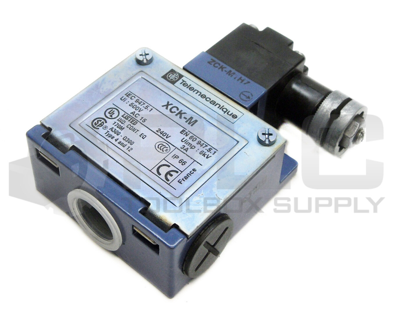 NEW TELEMECANIQUE ZCK-M1H7 LIMIT SWITCH BODY, XCK-M, w/ ZCK-D05 HEAD