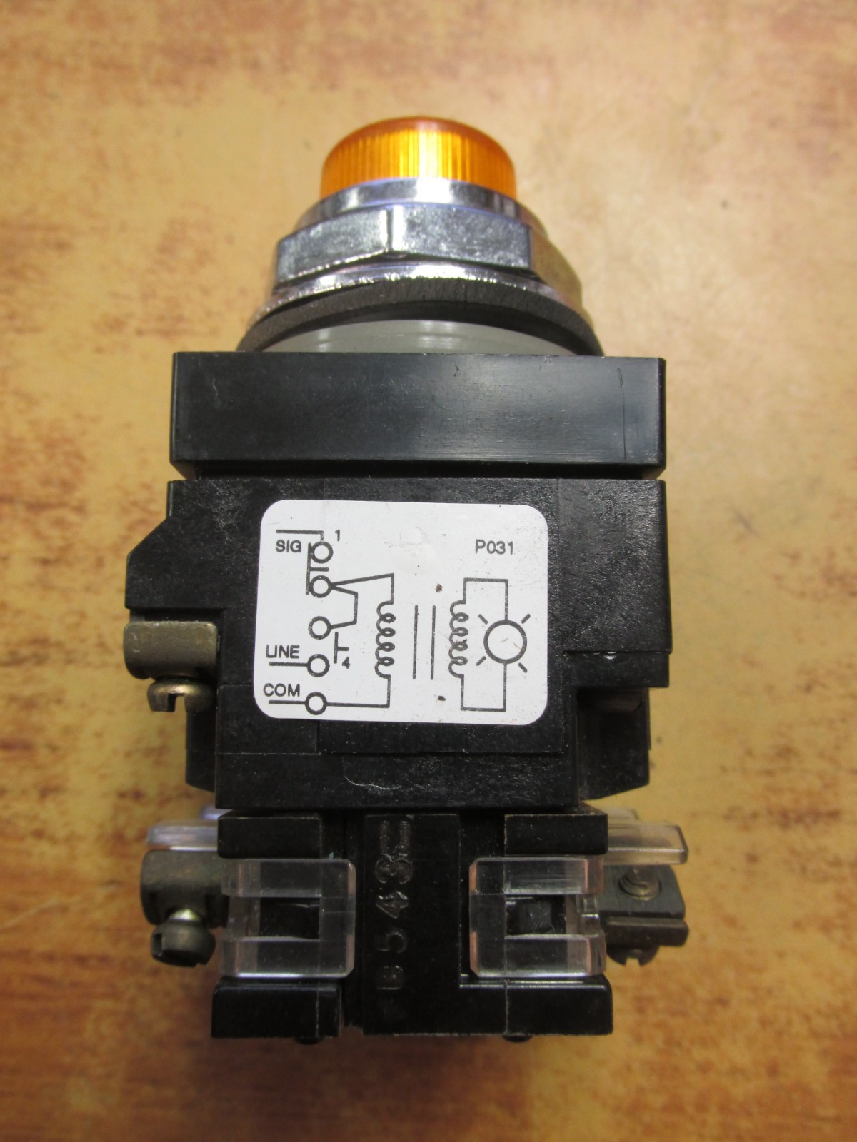 GE PUSH BUTTON TRANSFORMER UNIT 120V, CAT# CR104PXG22 .. VI-152