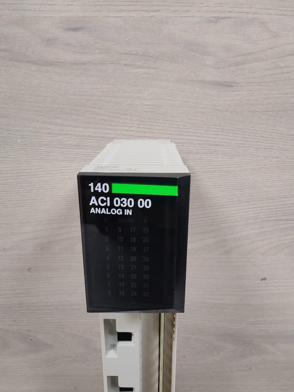 SCHNEIDER MODICON QUANTUM 140 ACO 030 00 ANALOG OUTPUT