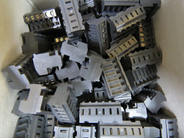 WECO 930-FL-DS/06 Qty of 25 per Lot Conn: Term Blk; PCB Plug in Screw 6 3.5 mm