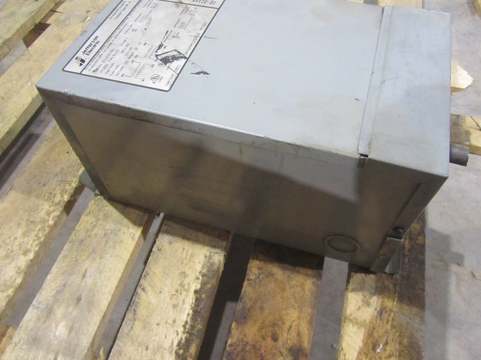 JEFFERSON ELECTRIC 411-0101-000 PHASE 1 POWER TRANSFORMER VA: 3000, 240 X 480V