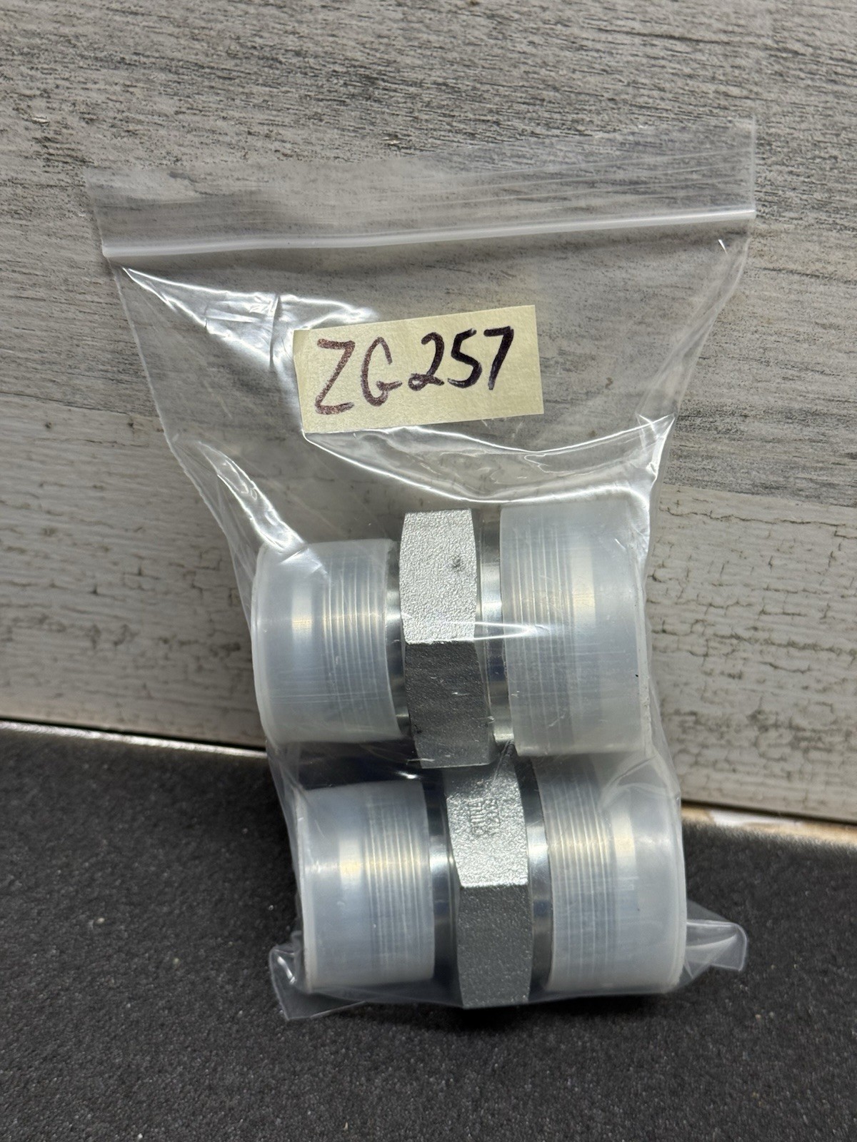 Lot of 2 Connector SMA-20 1-5/8″ X SMA-16 1-5/16 New