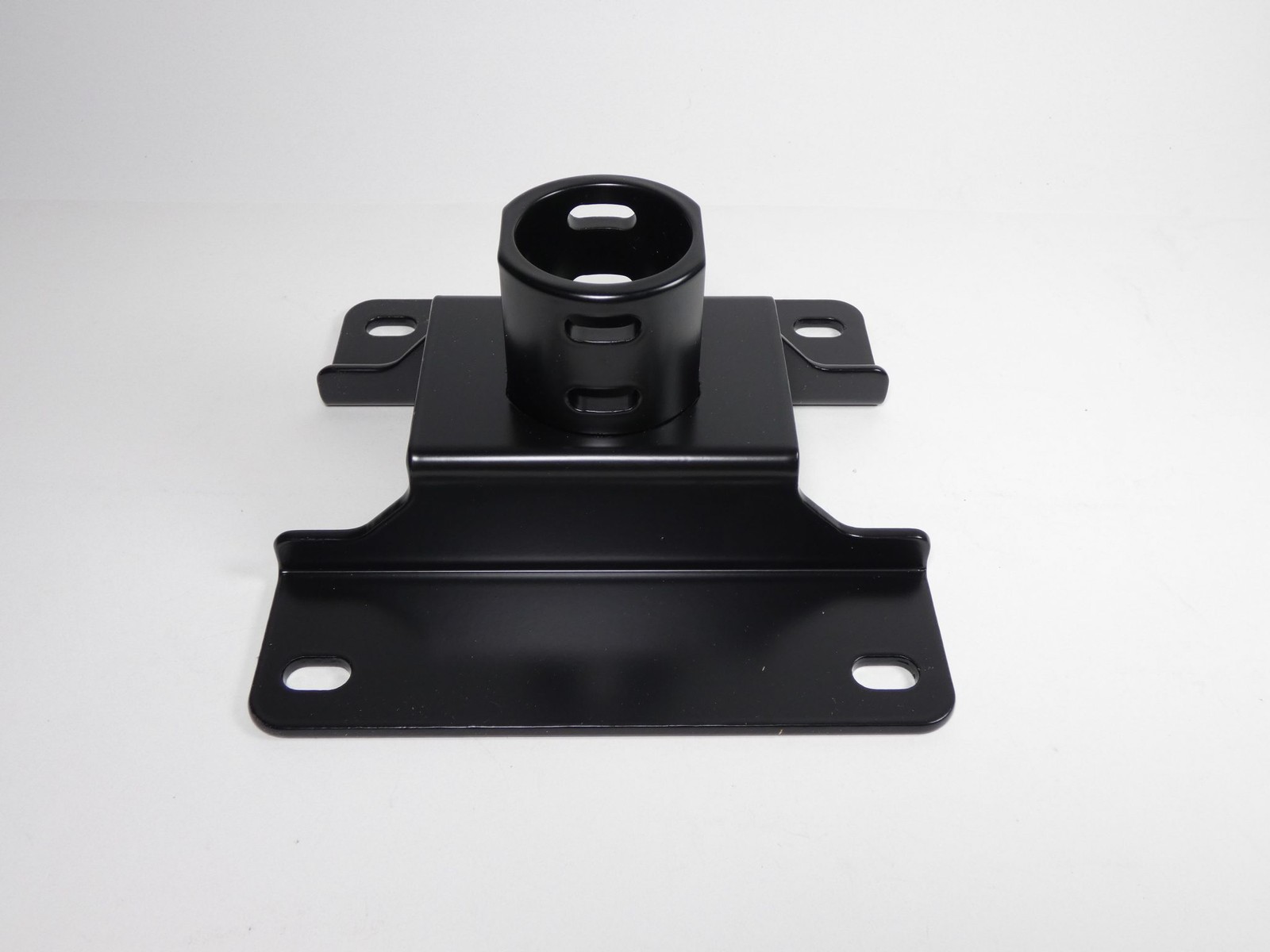 Chief CPA330 Offset Ceiling Plate Black 8″ – NEW Surplus!