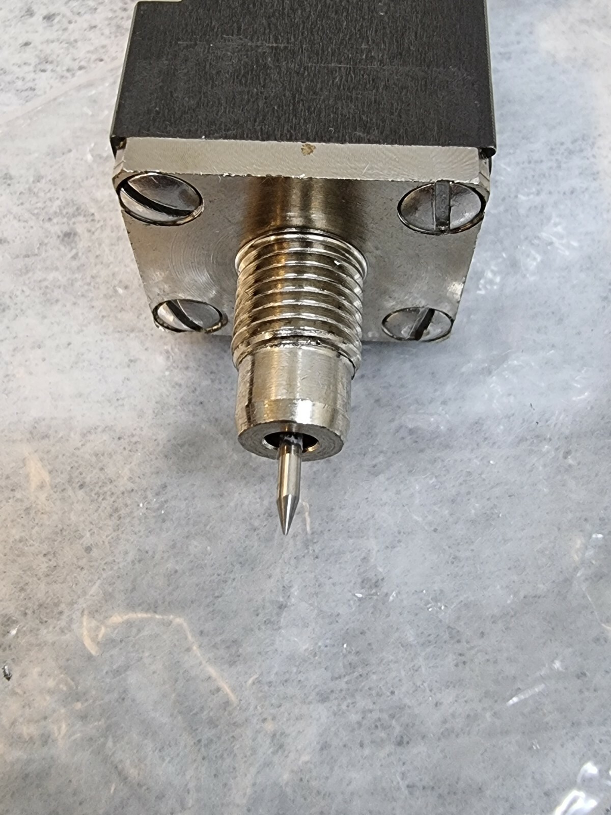 NEW original VALCO MELTON HOT MELT GLUE NOZZLE
