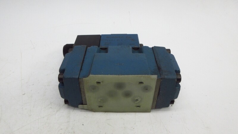 REXROTH 4WEH10D44/6EW11ON9ETK4/B10 (AS PICTURED) NSNP