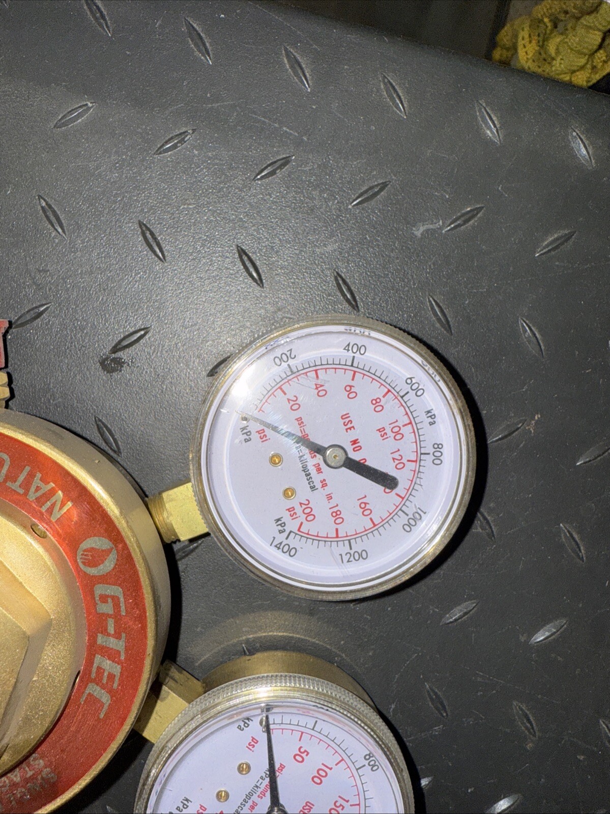 H.D. Natural Gas Cutting Torch Regulator, High Pressure Propane 0-100 Psi Out