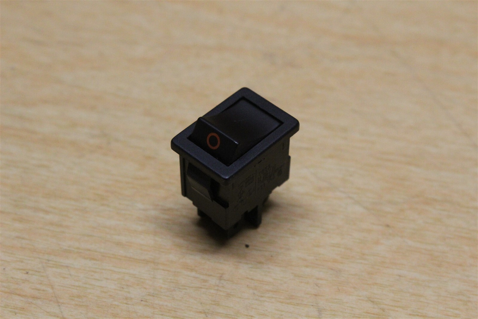 NEW Marquardt 2 Position Rocker Switch 1852 lot of 4 *FREE SHIPPING*
