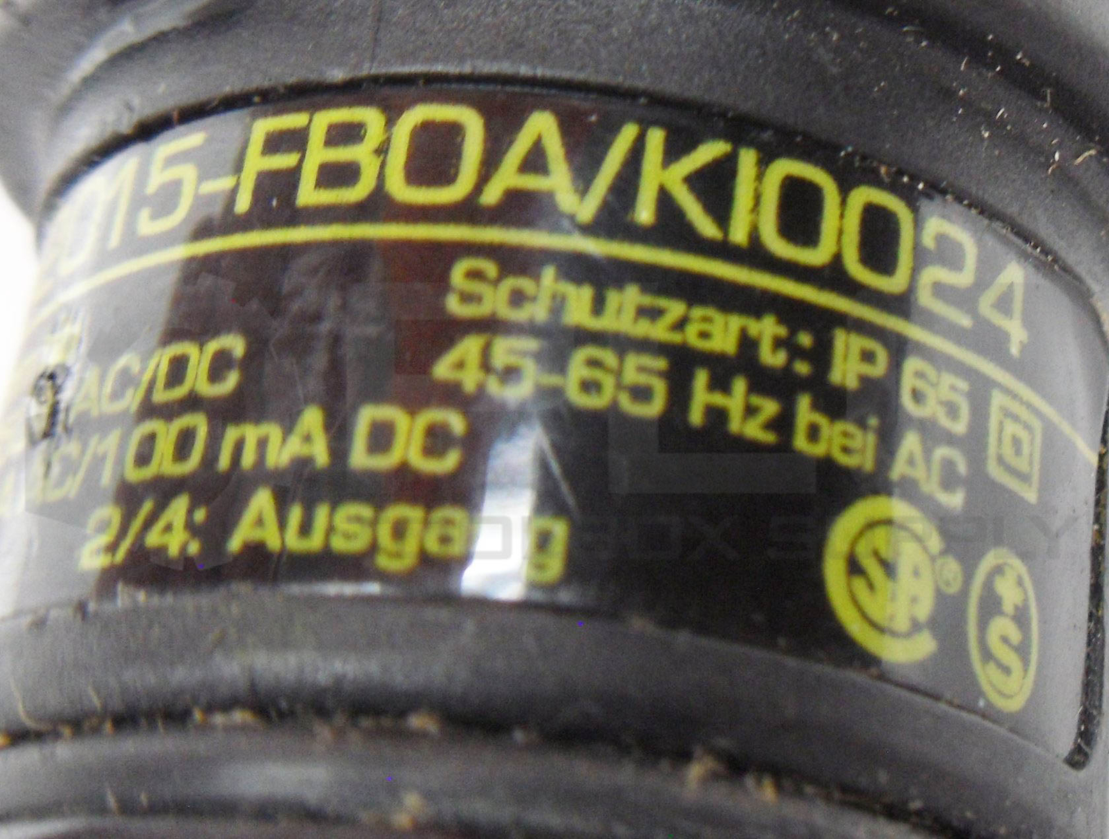 IFM EFFECTOR KIE 2015-FBOA/KI0024 PROXMITY SWITCH 20-250VAC/DC 45-65HZ