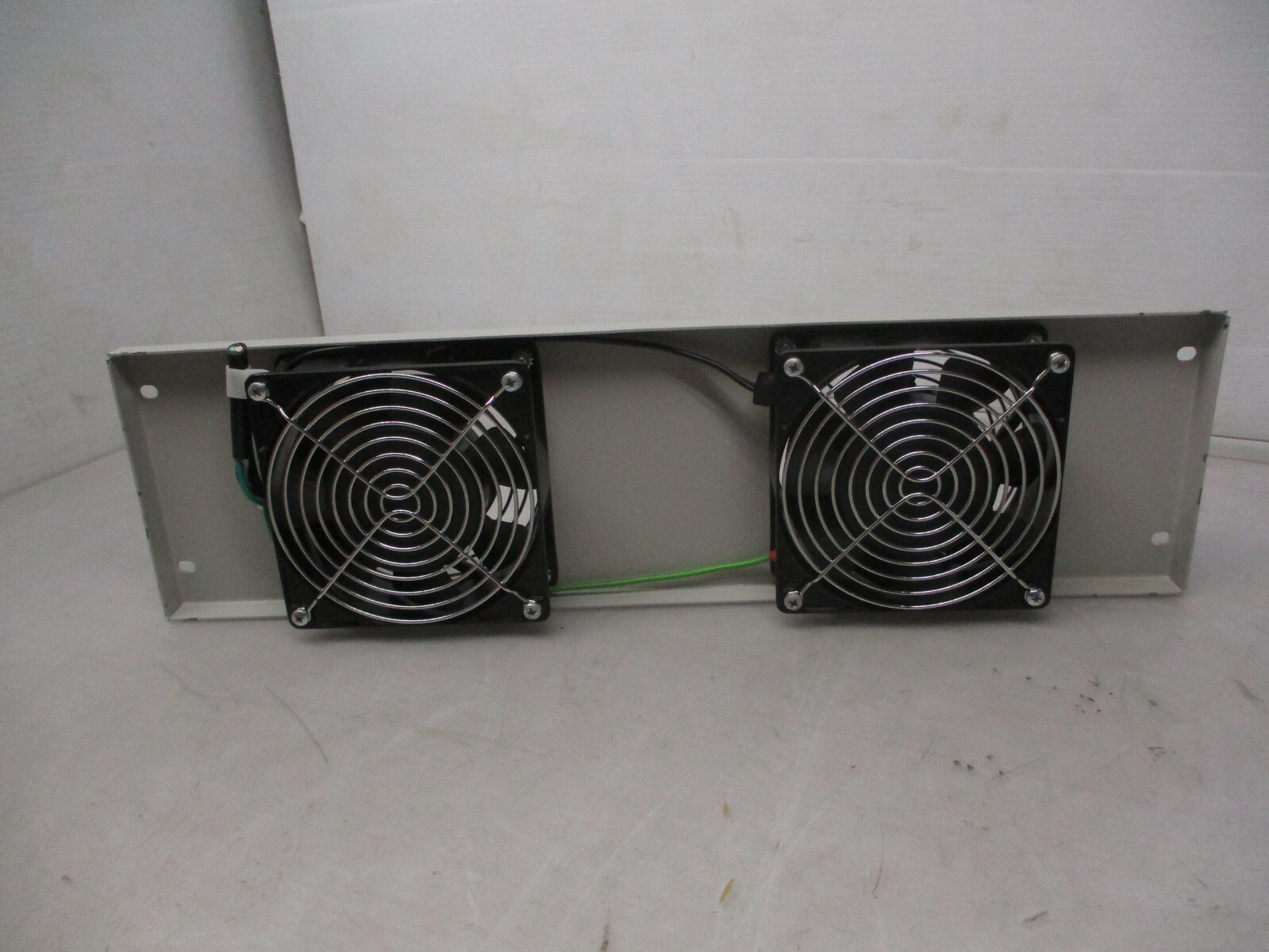 ORION 100-125V 29/24 WATTS AXIAL FAN OA4715-12TB 2 fans mounted