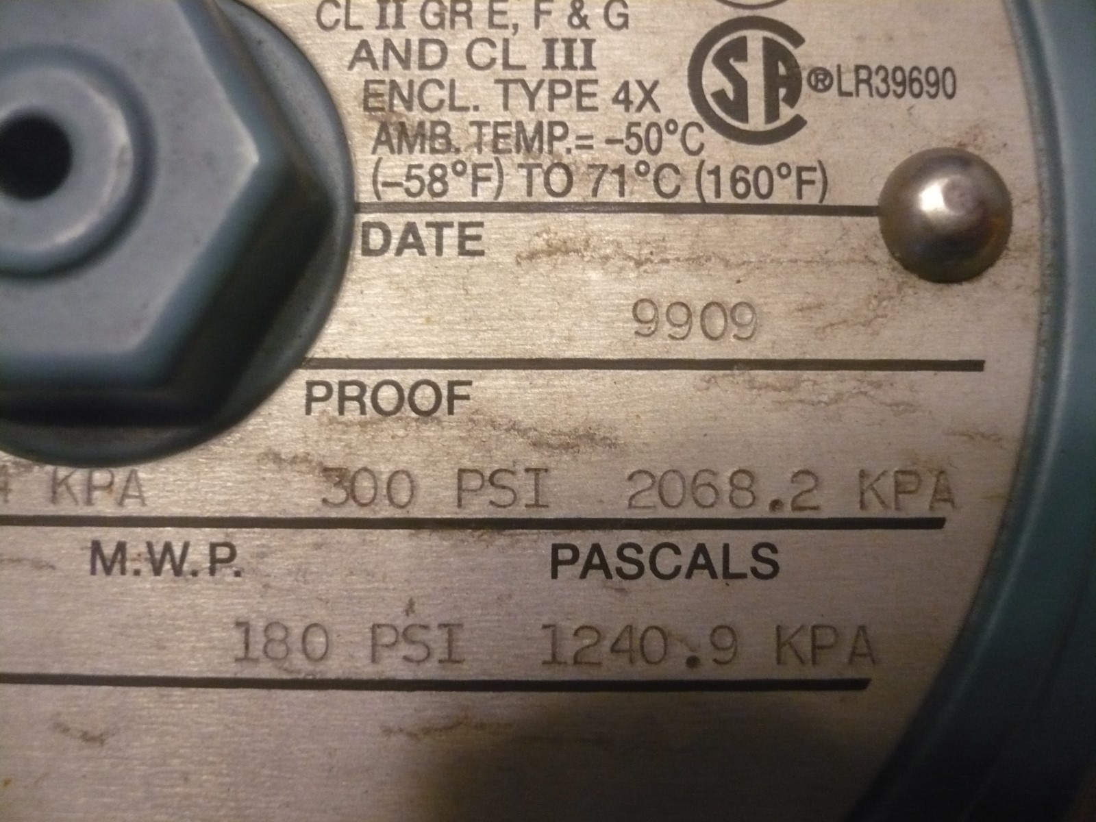 New UE United Electric J120K-S157B Differential Pressure Switch