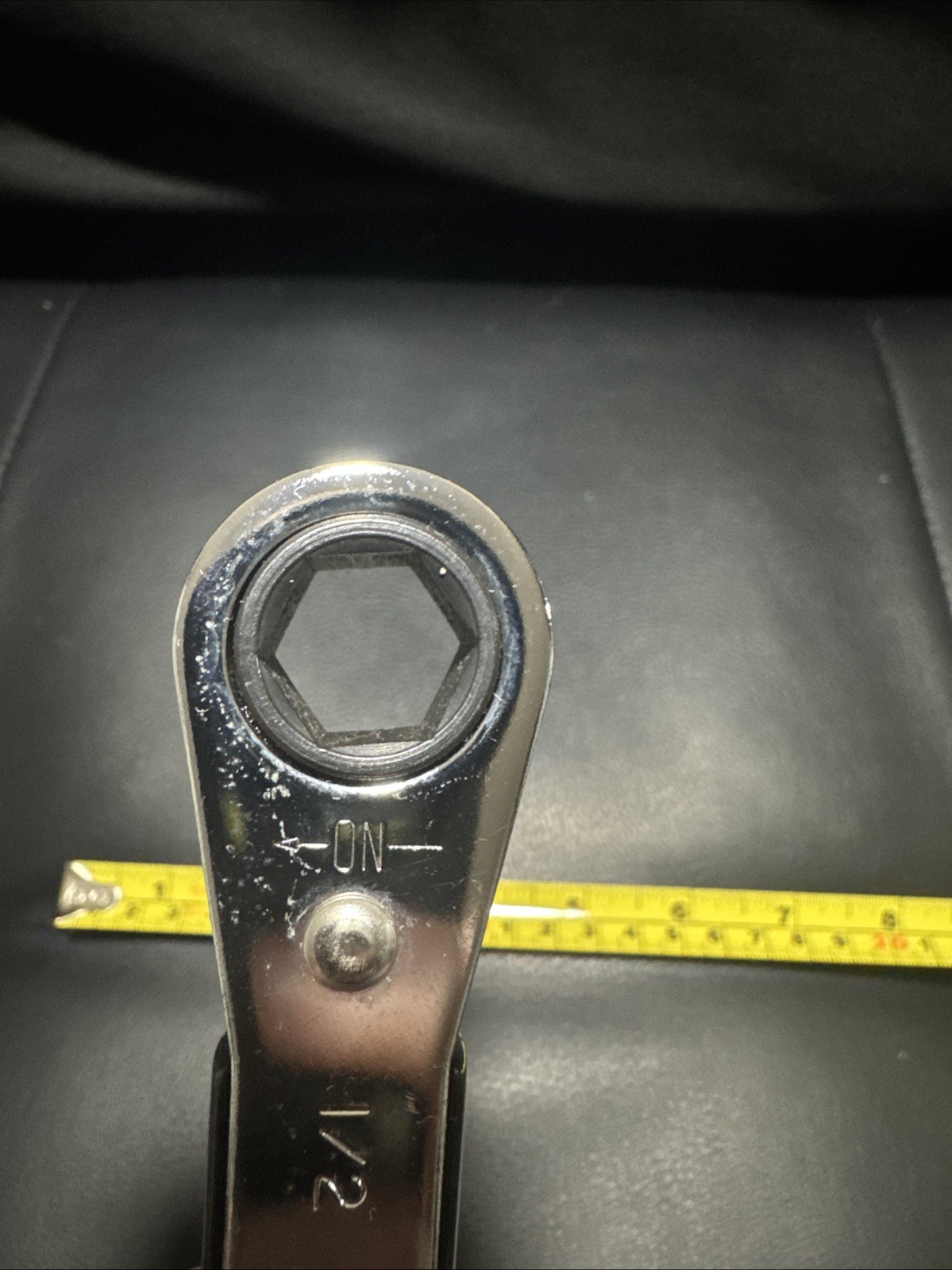 Klein Tools 68202 Ratcheting Box Wrench 1/2 in. x 9/16 in. 12-Point