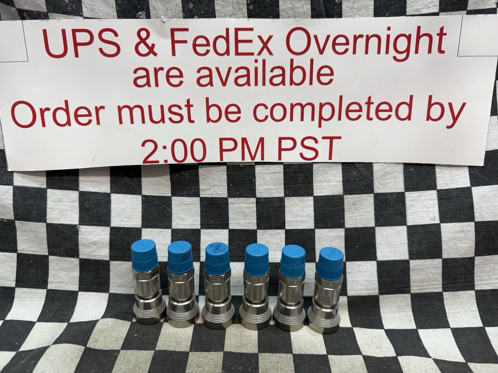 Lot Of 6, Swagelok SS-QC4-B-4PM, Quick Connect 1/4” NPT with VALVE #118N5