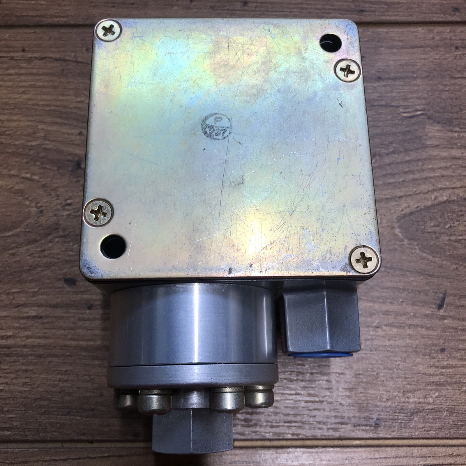 (1) NEW- (open box) CCS 6600GX5 DUAL SNAP PRESSURE SWITCH – Free Shipping