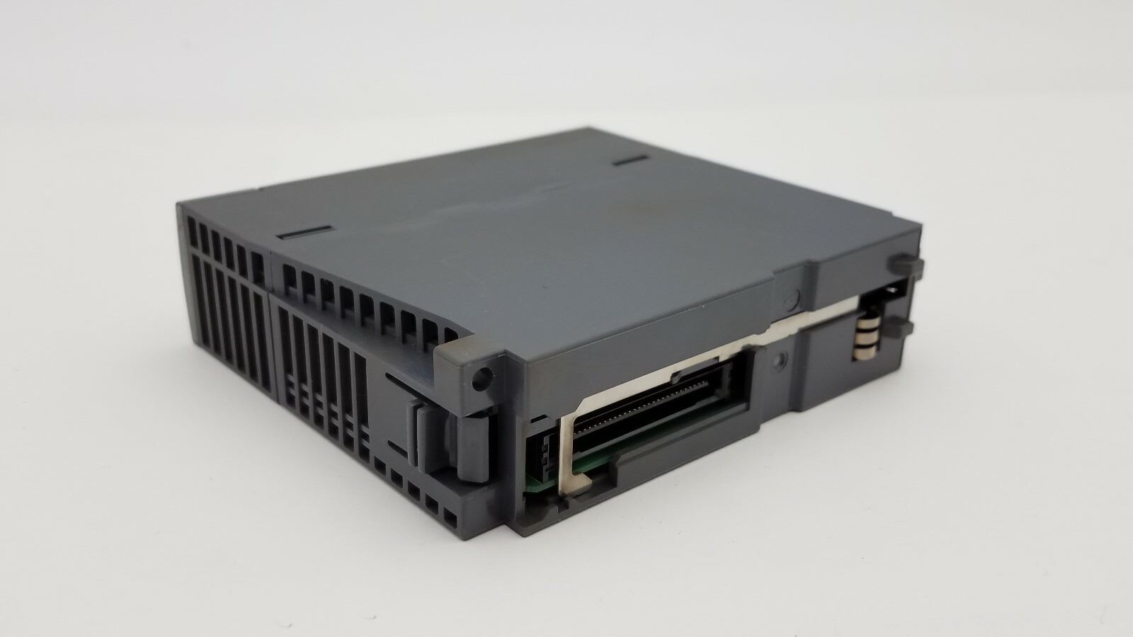 Mitsubishi QD75MH2 Positioning Module Unit 24VDC 0.1A PLC Surplus Electrical