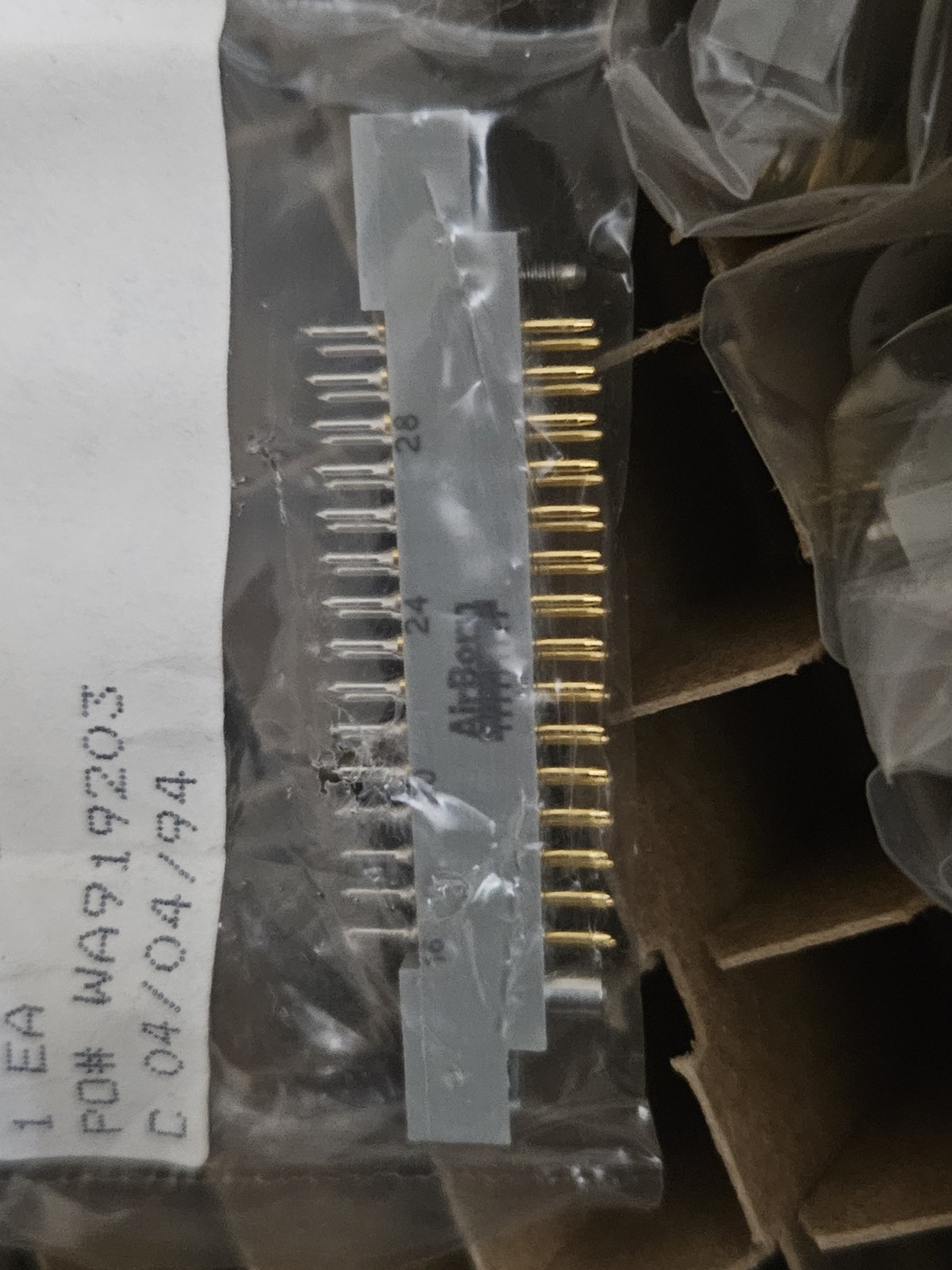 (18) WTBV30PD9J AirBorn 30-pin Straight Connector Plug Through-Hole Lot Of 18
