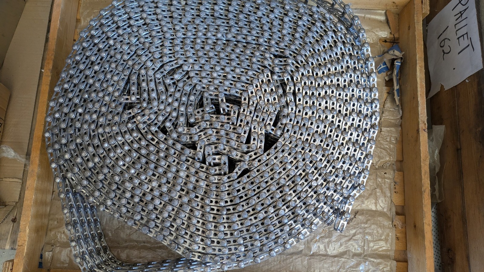 STAINLESS STEEL CHAIN CONVEYOR BELT ROLL HEAVY 5.5″ WIDE 50′ LONG APROX