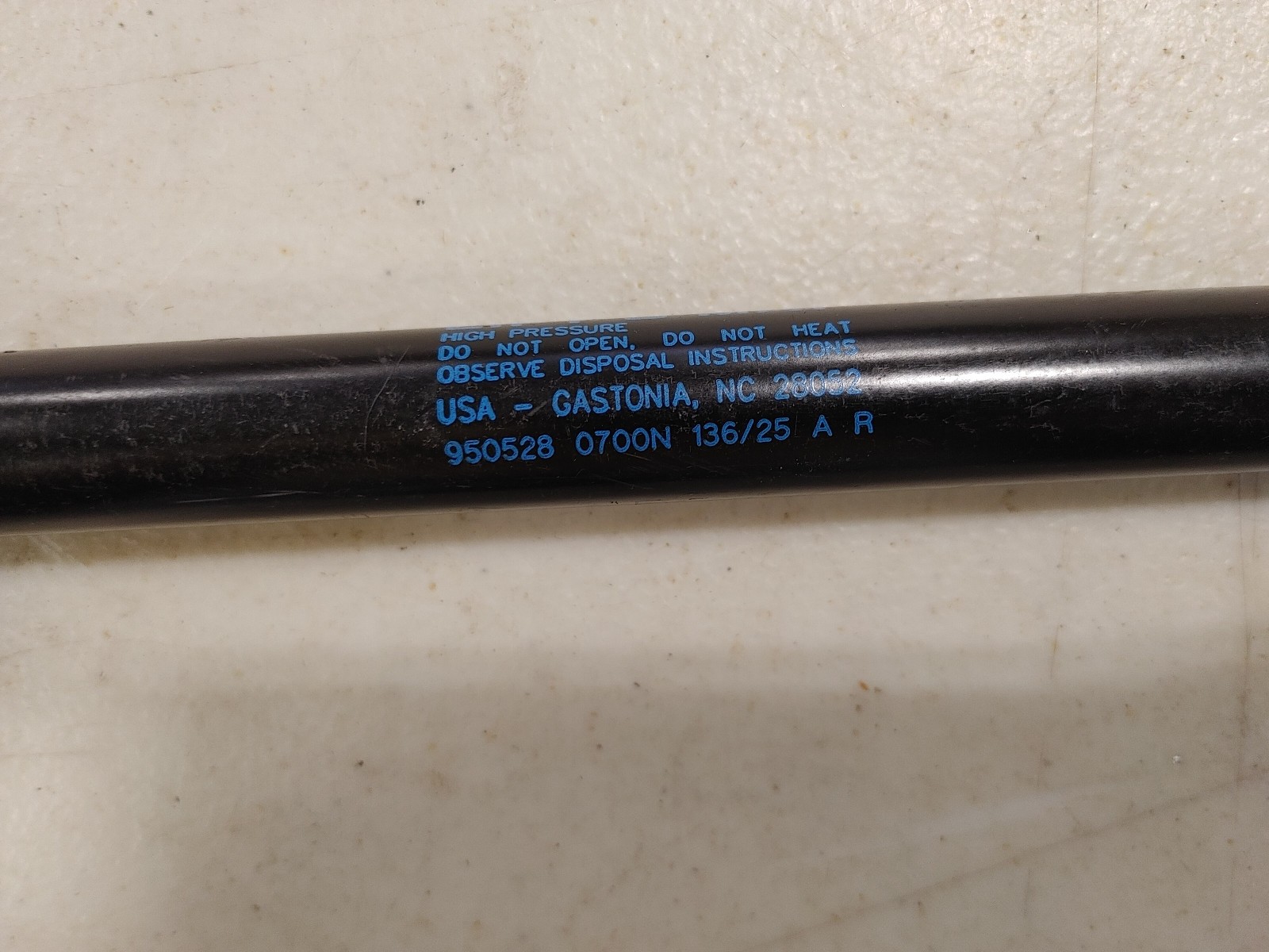 Genuine High Pressure Damper LIFT-O-MAT 19 In Ext STABILUS 950528 (R2CW)