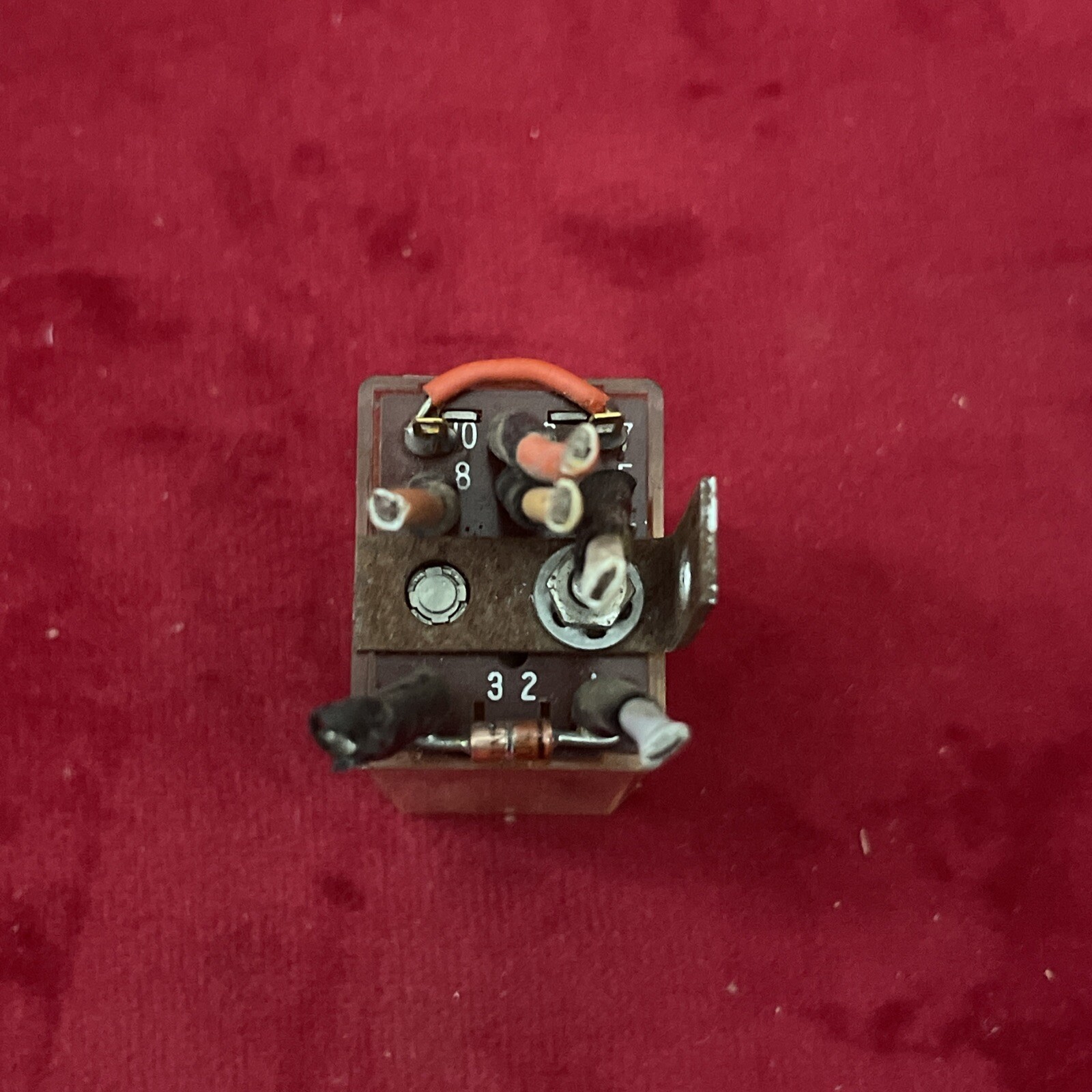 AMF Potter & Brumfield R10-E2-W2-V700 Relay R10E2W2V700