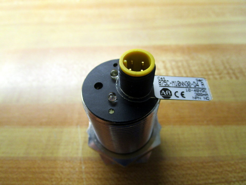 Allen Bradley 875C-M10NN30-D4 Proximity Sensor 875CM10NN30D4