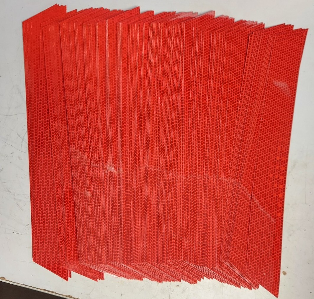 Bag of 100 – Avery Dennison Red Reflective Strips V972NPLUQ 13.8″ x 1.75″