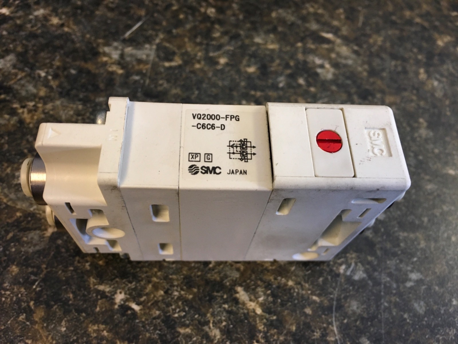 SMC VQ2000-FPG-C6C6-D DOUBLE CHECK VALVE (KB)