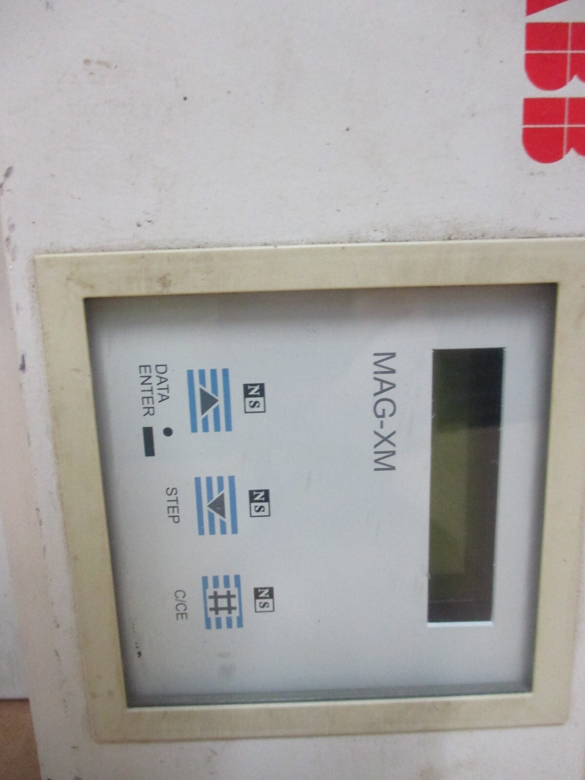 MAGNETIC FLOWMETER SIGNAL CONVERTER MODEL 50XM13DXKD70AAB0229 USED