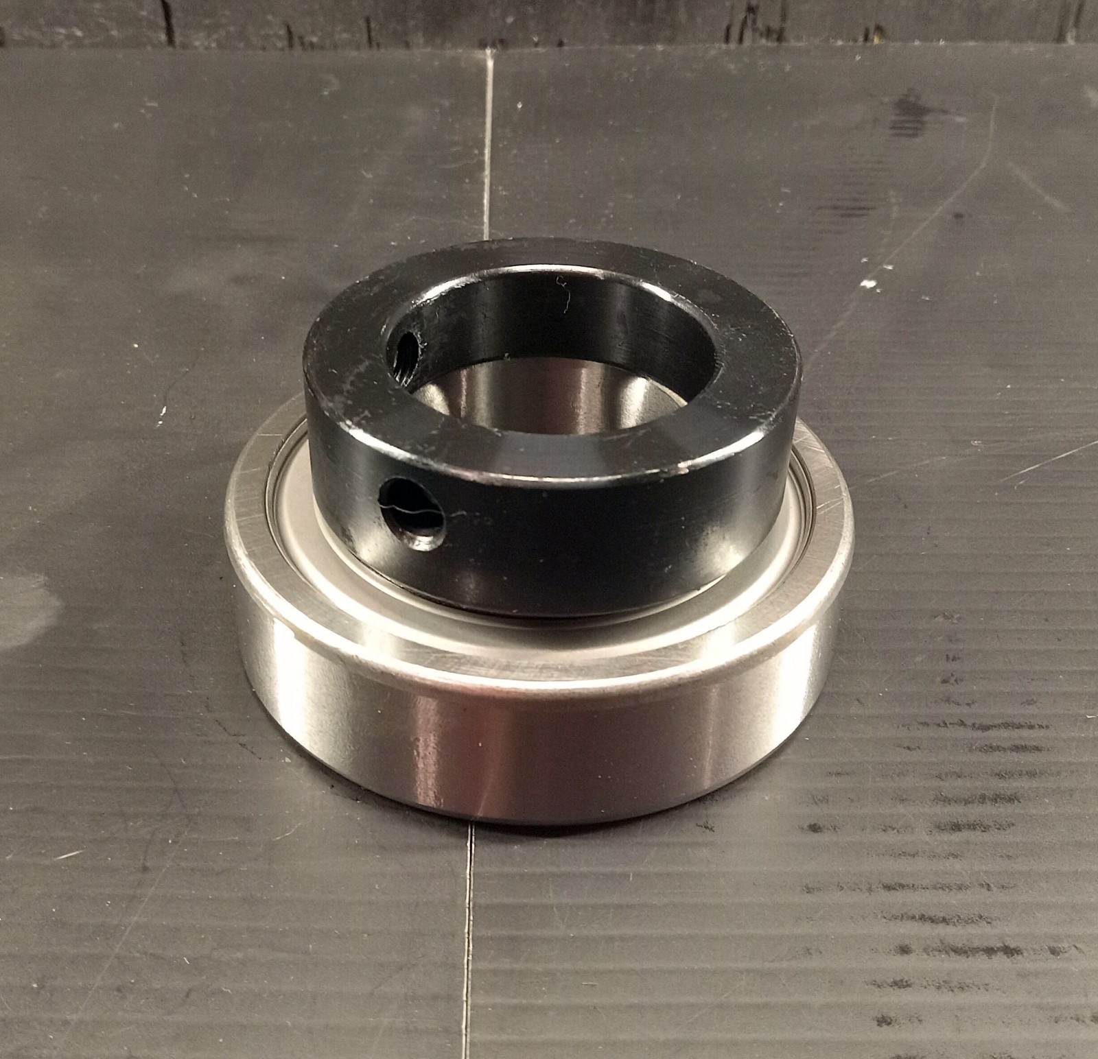 1 NEW KRA CSA208-24 INSERT BEARING WITH COLLAR NNB ***MAKE OFFER***