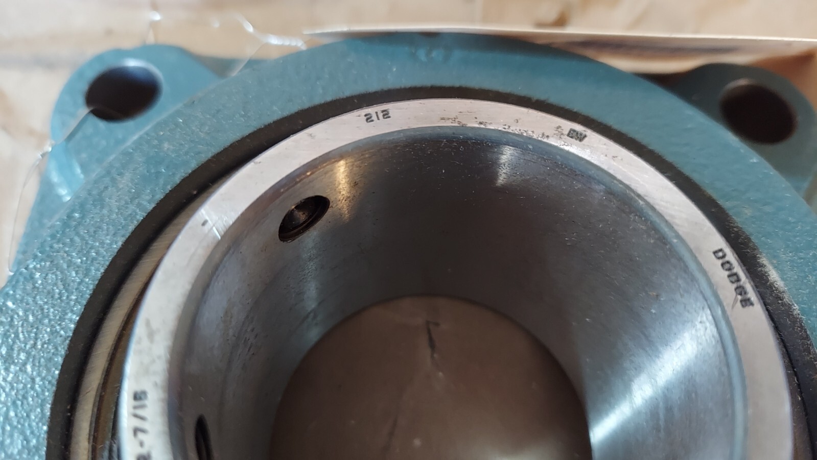 New Dodge 123750 F4B-SCAH-207 Flange Mounted Bearing 2 7/16″