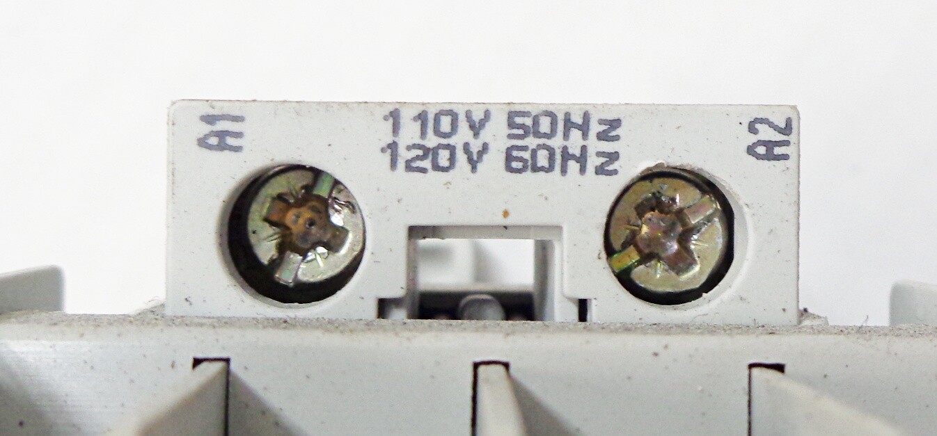ALLEN BRADLEY 100-C09*10 /A CONTACTOR 600VAC 25A 110-120V 50/60HZ(QUANTITY)