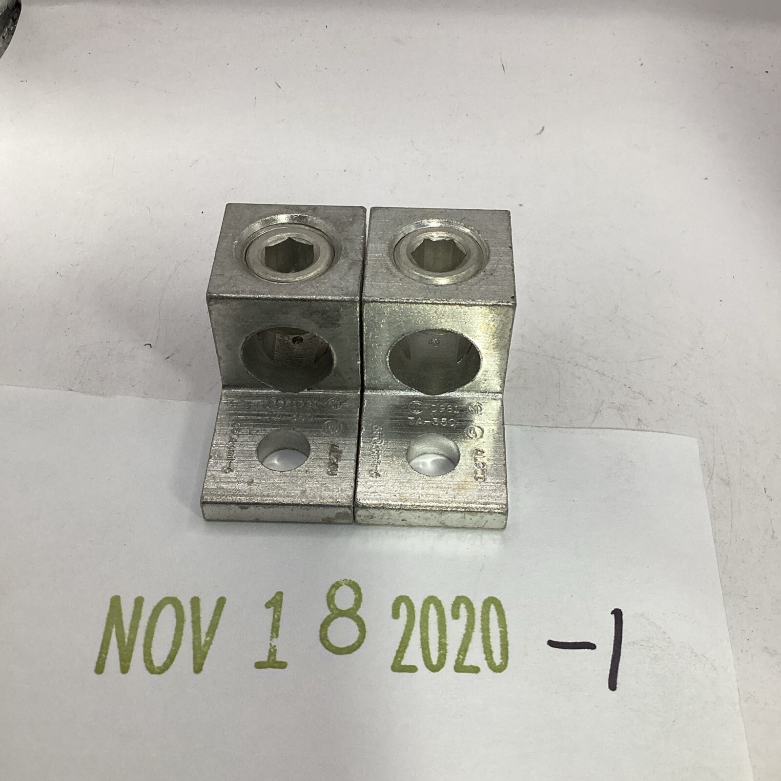 Ilsco D981 TA-350 Aluminum Lug AL9CU (lot of 2)
