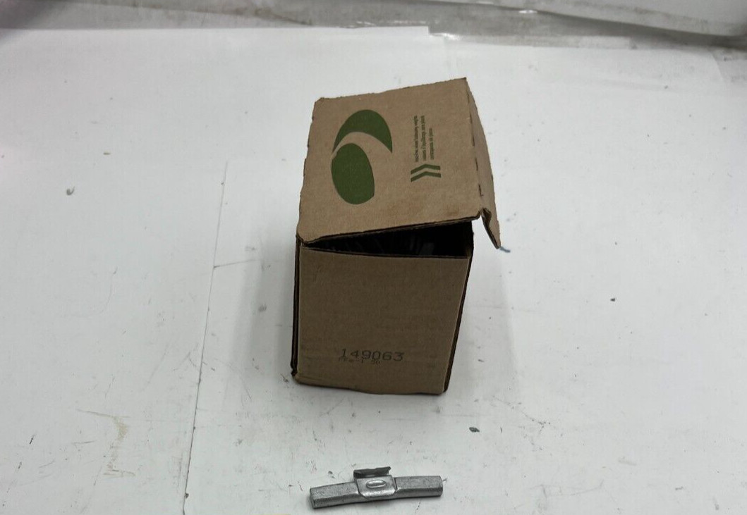 2 Boxes of 25 Genuine Plombco Value Line Clip-on Weight PFe-1.50 1.50 oz.