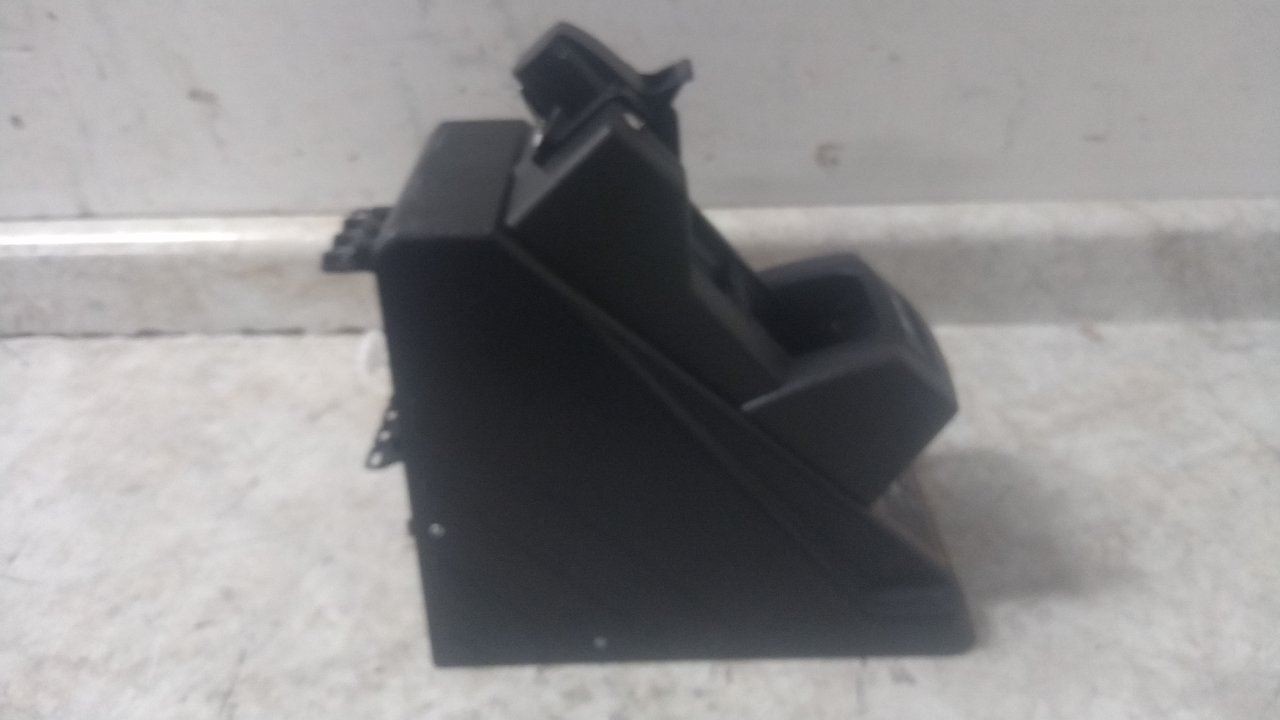 Industrial Scientific 18109327 100 to 240VAC 3 Port Docking Station