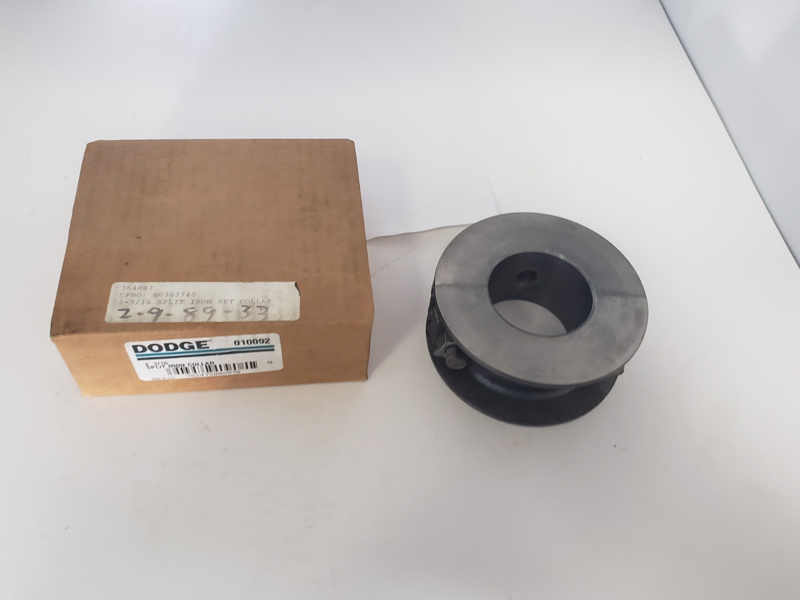 BALDOR DODGE 010092 SPLIT IRON COLLAR 2-3/16″, NIB