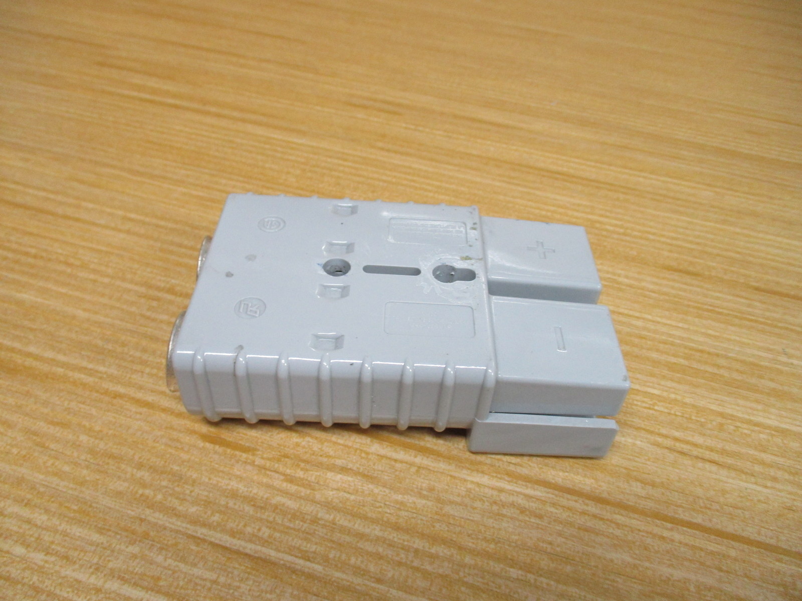 Total Source SY6320G2 Plug & Socket Connector