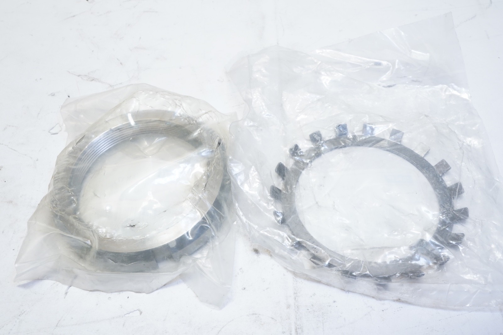 New SKF AN 17 Lock Nut & W 17 W Series Bearing Lock Washer Ships FREE