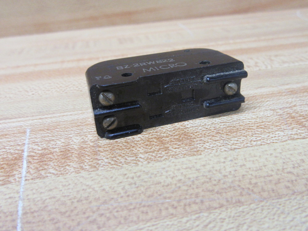 Honeywell BZ-2RW822 Microswitch Roller Switch BZ2RW822