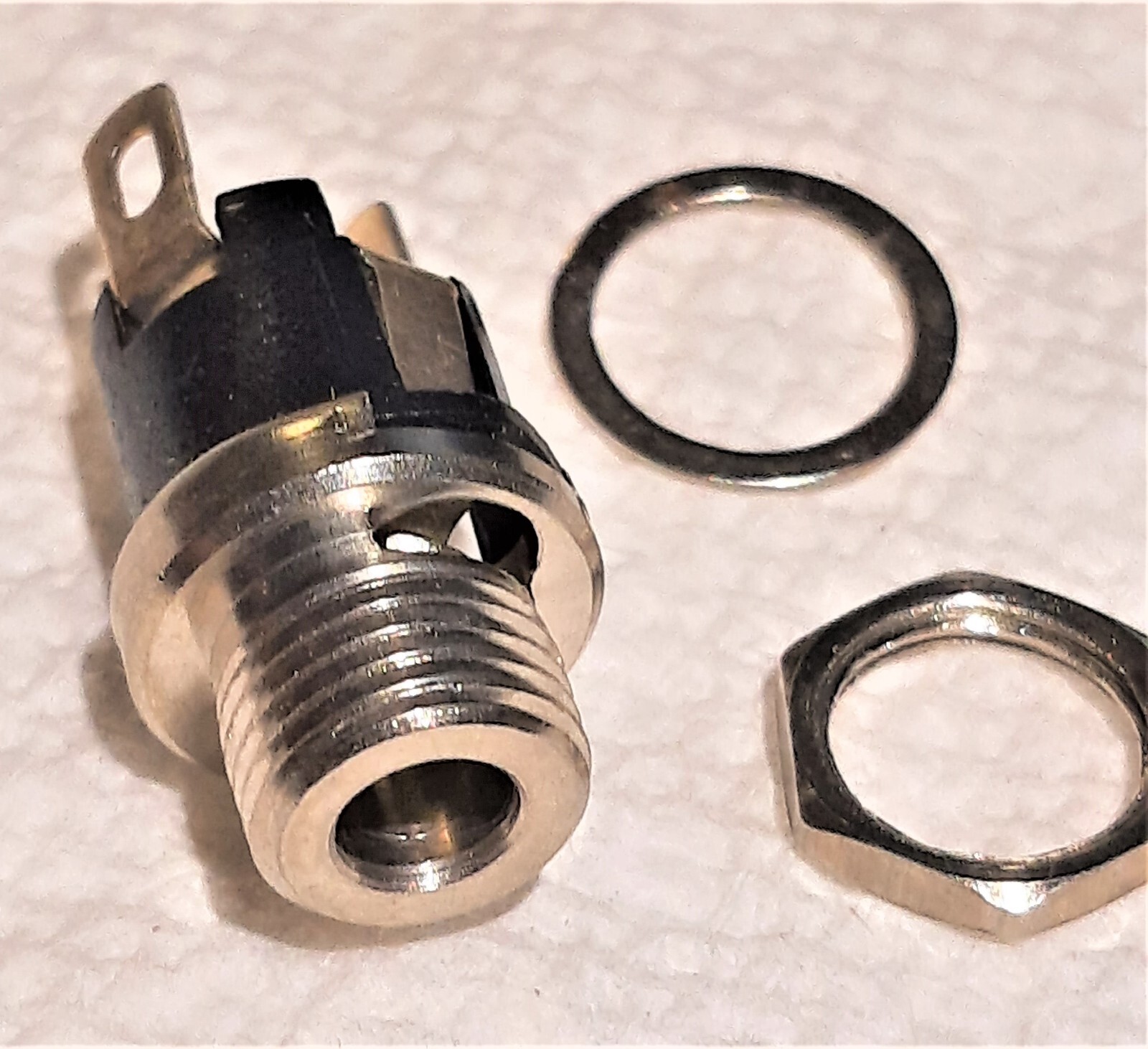 SWITCHCRAFT 732AH DC Power Jack 3.4 mm x 1.3 mm