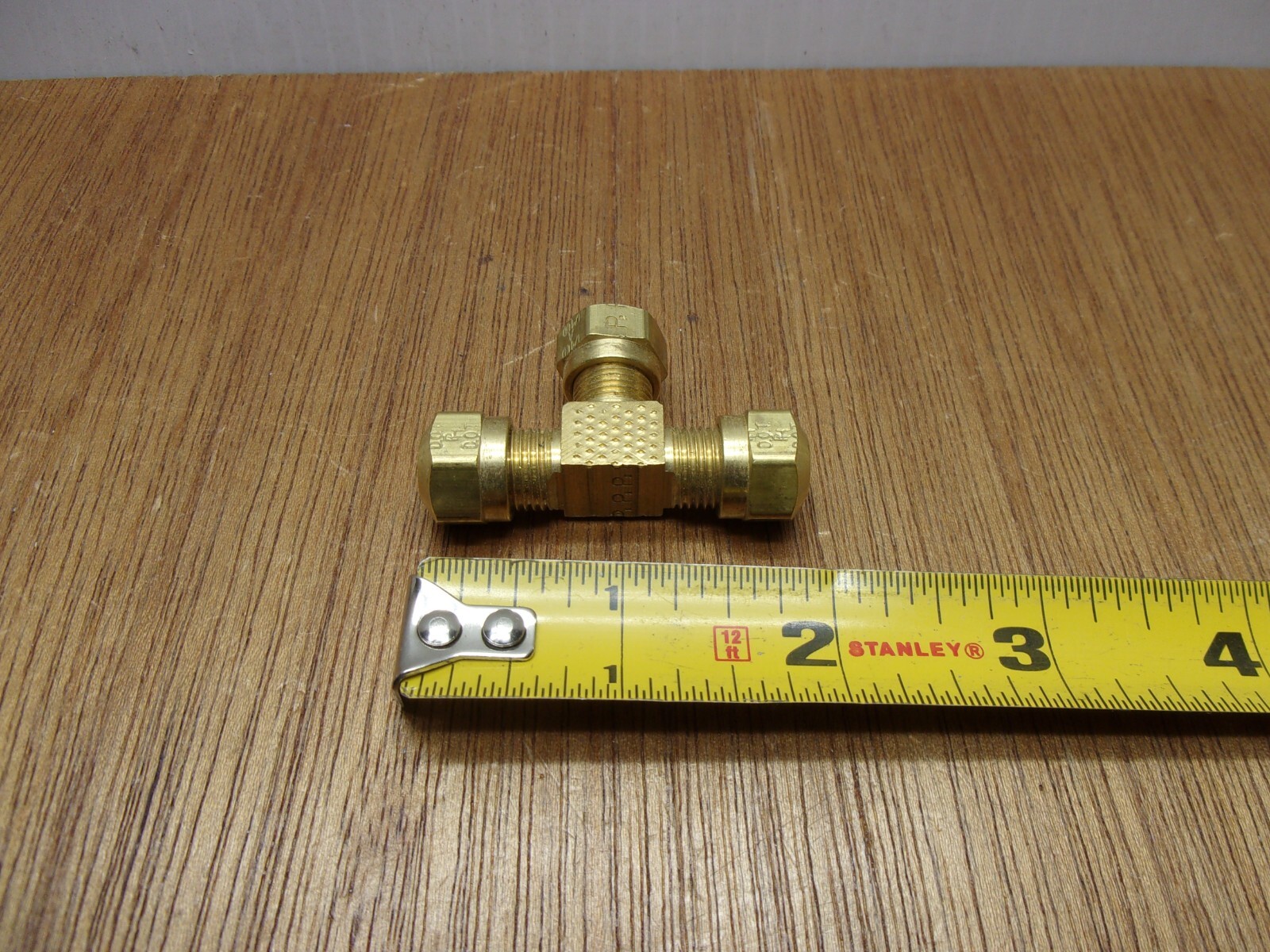 Parker 264NTA-4 Brass Union Tee 1/4″ Tube Compression DOT Approved 150 PSI USA