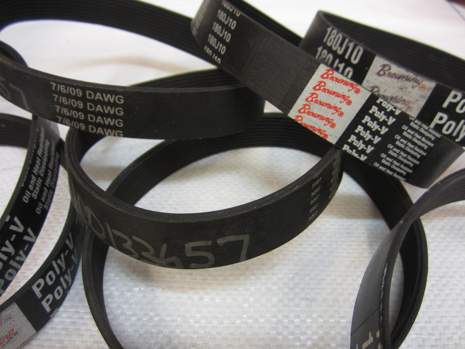8 – BROWNING 180J10 POLY V BELTS