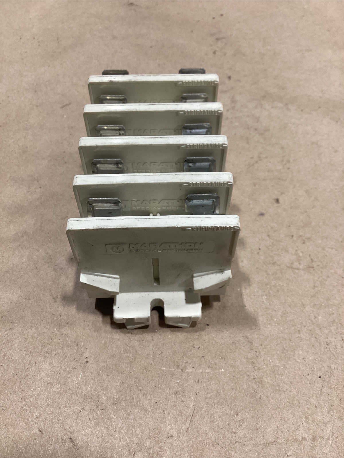 Marathon 97948XXX Fuse Holders, (LOT OF 5) #279PTFML